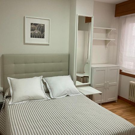 דירות סנטיאגו דה קומפוסטלה Vivienda Uso Turistico Espineira מראה חיצוני תמונה